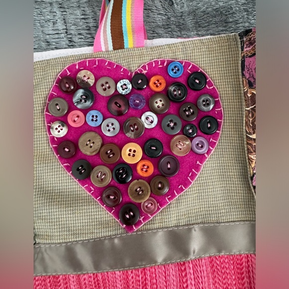 Quilted and Hand Embroidered, Hand Crafted Bohemian Shoulder Bag, NWOT - Picture 4 of 10